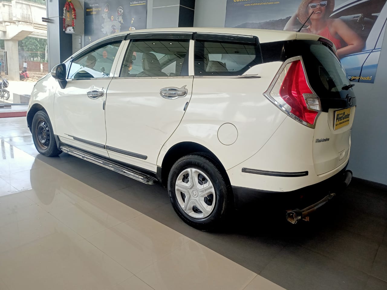 Used 2019 Mahindra Marazzo M4 7-Seater in Lakhimpur, India at Best