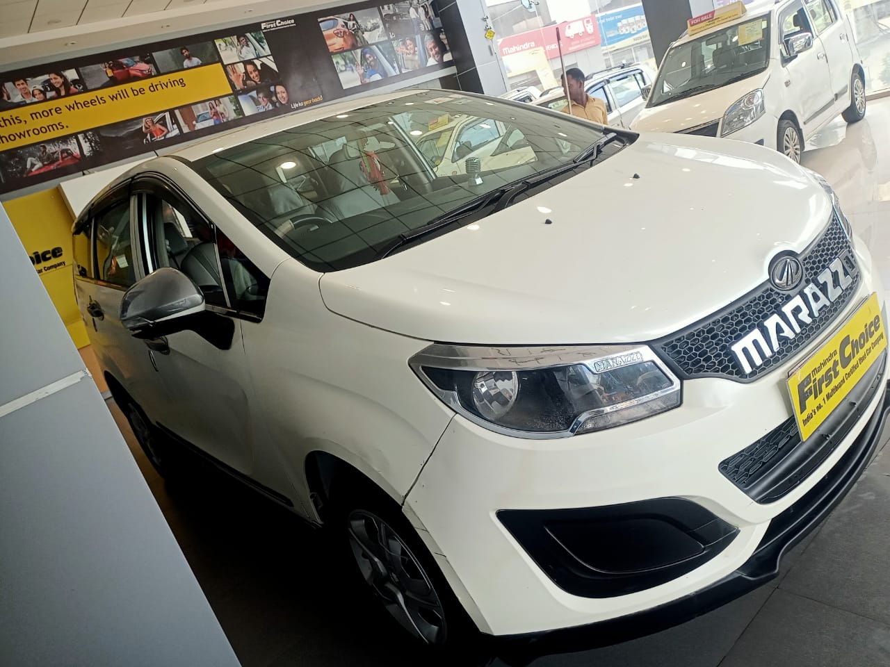 Used 2019 Mahindra Marazzo M4 7-Seater in Lakhimpur, India at Best