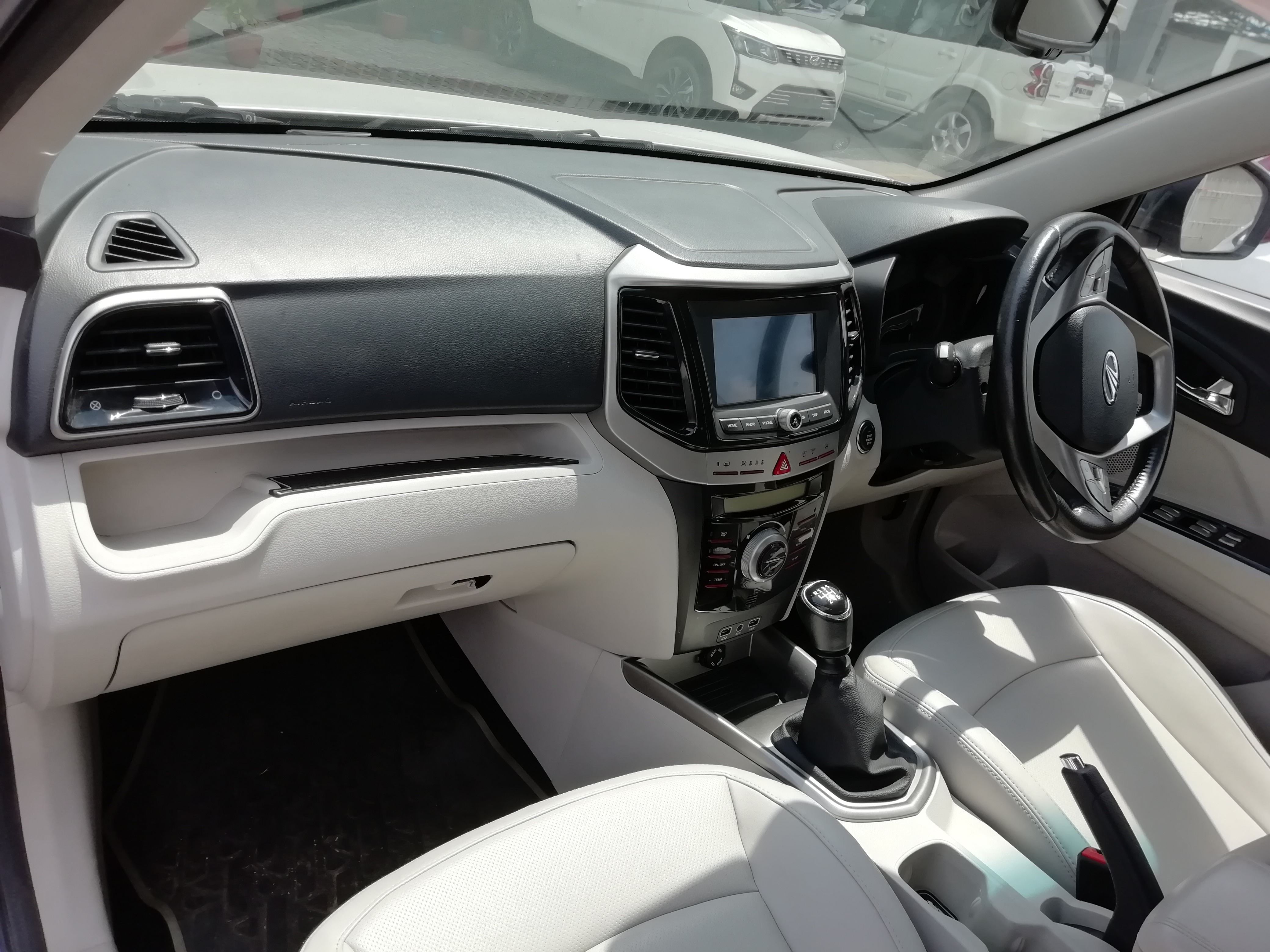 Mahindra Xuv300 W8 Optional Petrol Mahindra First Choice