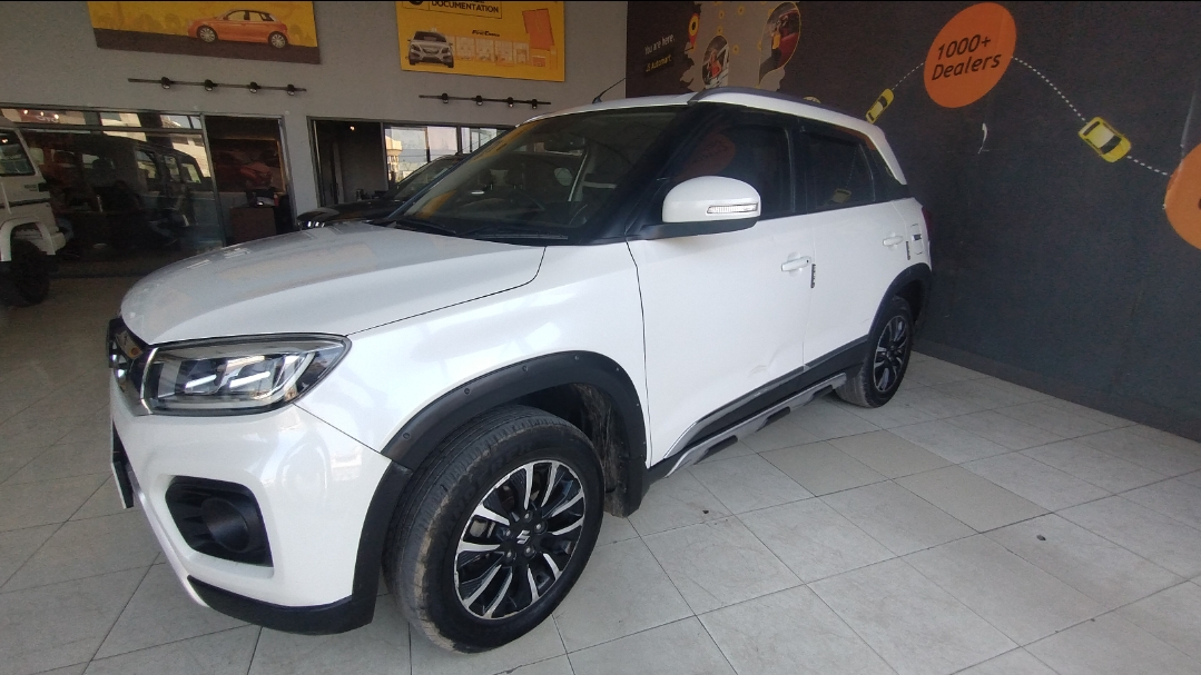 ビリーページ Maruti Suzuki Brezza 1.5 ZXI Plus SMART HYBRID DUAL TONE, 2022