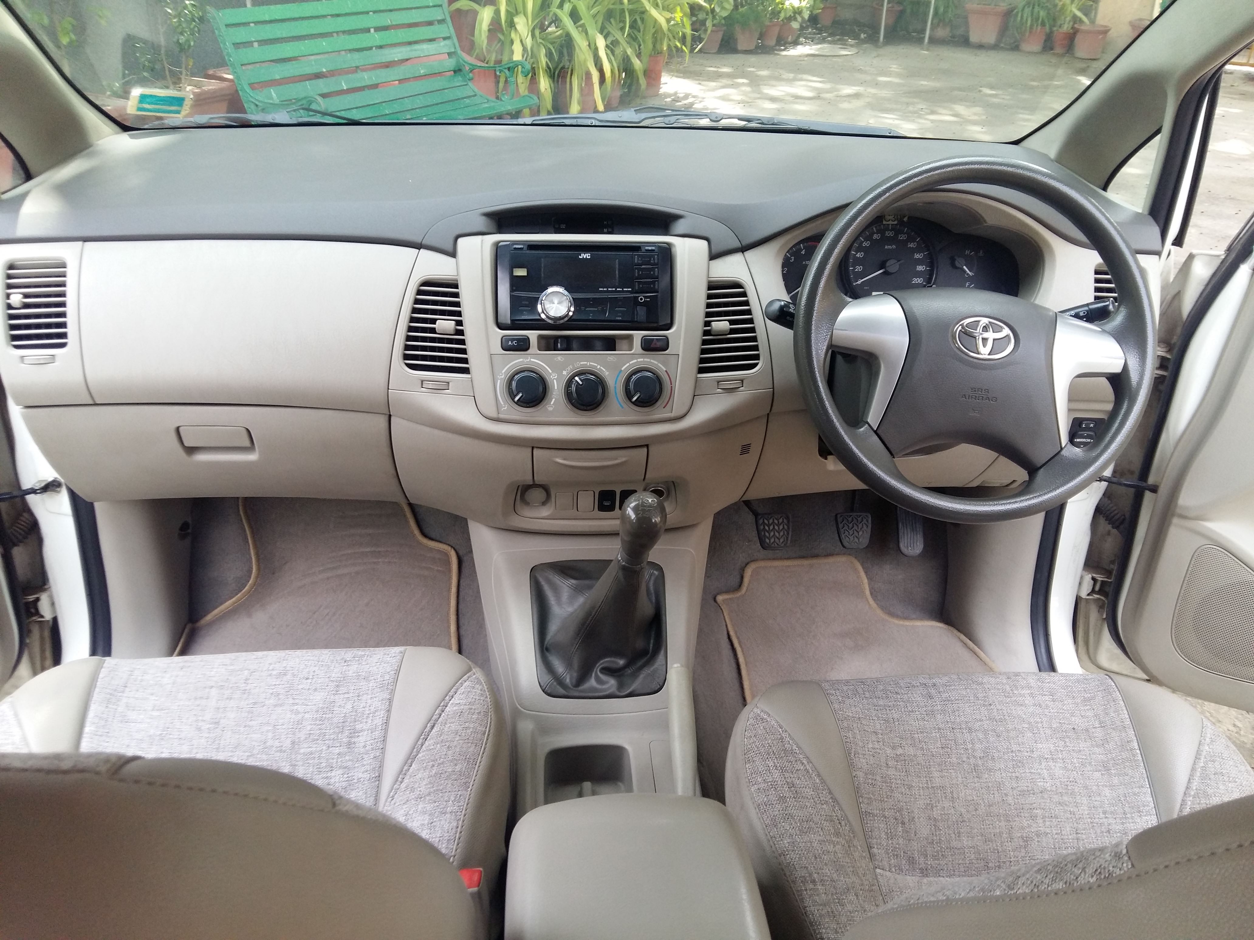 Toyota Innova 2 5 Gx 7 Str Bs Iv Mahindra First Choice