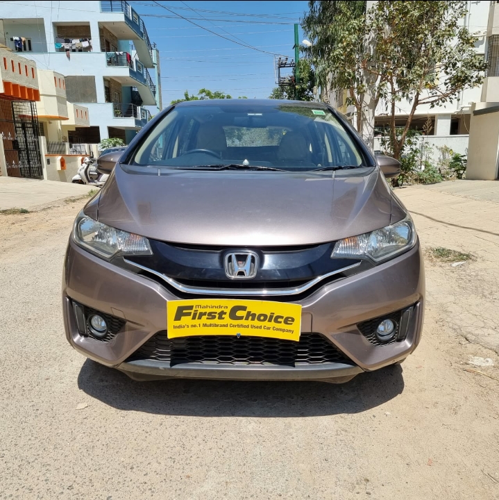 Used Honda Jazz V MT Petrol BS IV in Bangalore 2015 model, India at