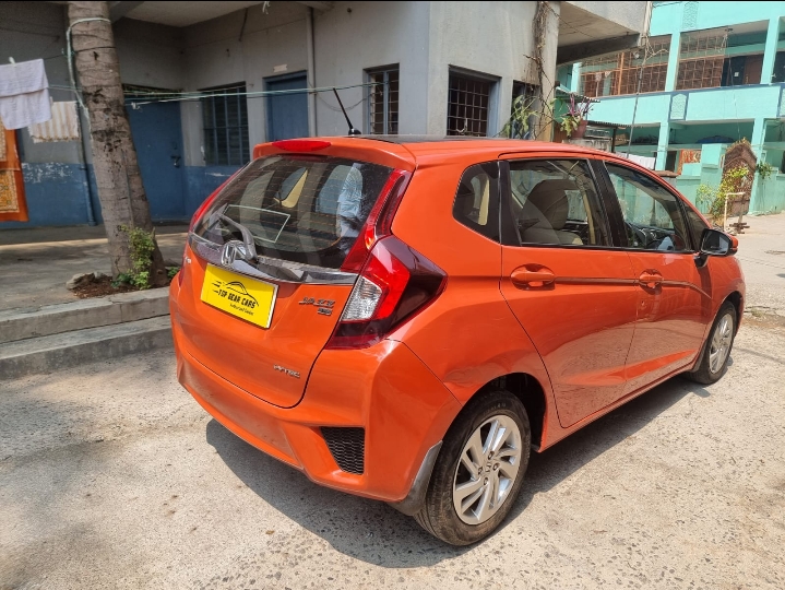 Used Honda Jazz V MT Petrol BS IV in Bangalore 2016 model, India at Best Price.