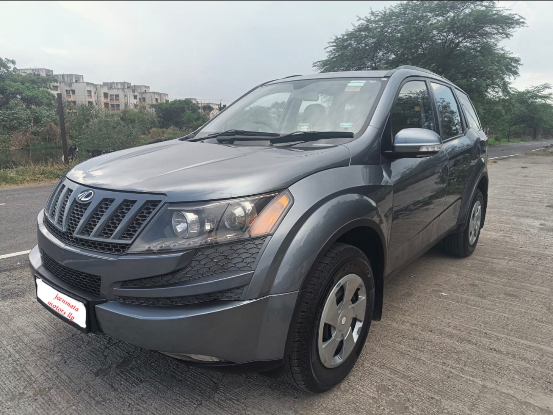 Used Mahindra XUV500 W6 FWD in Pune 2025 model, India at Best