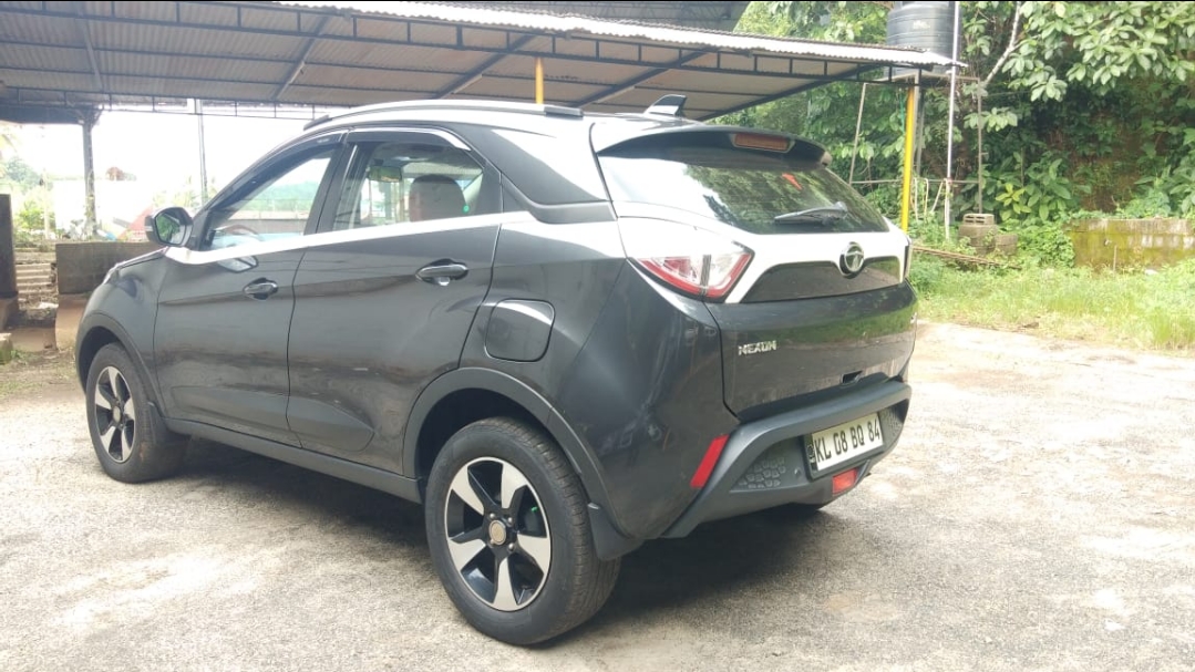 Tata Nexon Xz Plus Diesel Dual Tone Tata Nexon Xz Plus Diesel Dual Tone - Mahindra First Choice