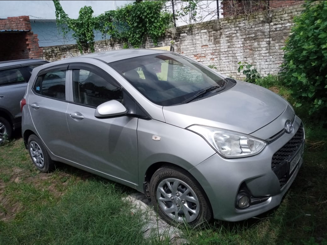Used Hyundai Grand i10 1.2 Sportz Diesel in Bareilly 2018 model, India