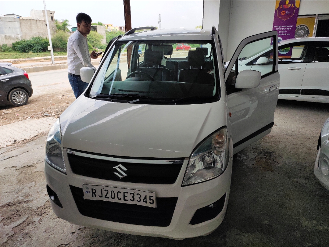Maruti Suzuki Wagon R Vxi Mahindra First Choice