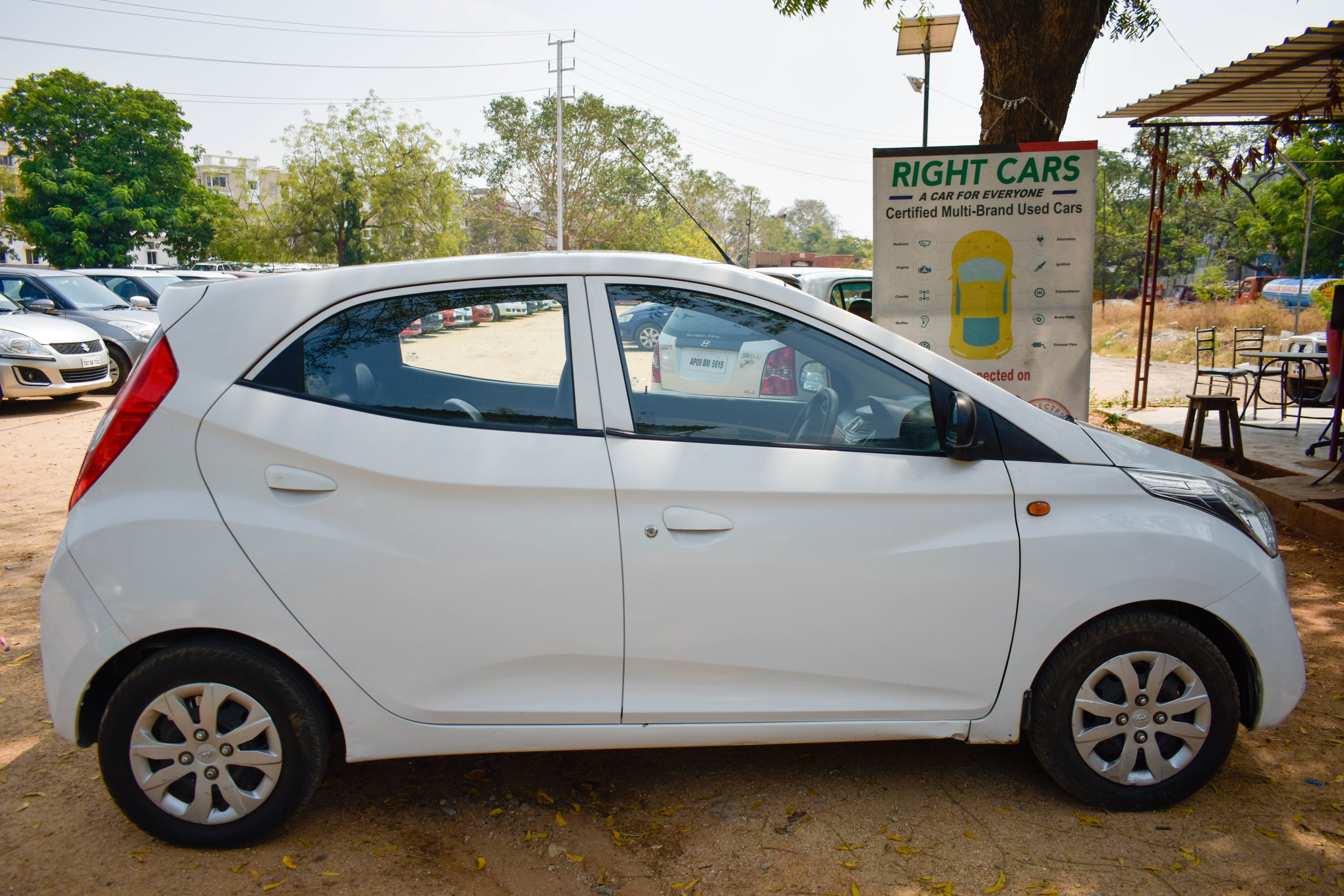 Hyundai Eon Magna Plus Mahindra First Choice