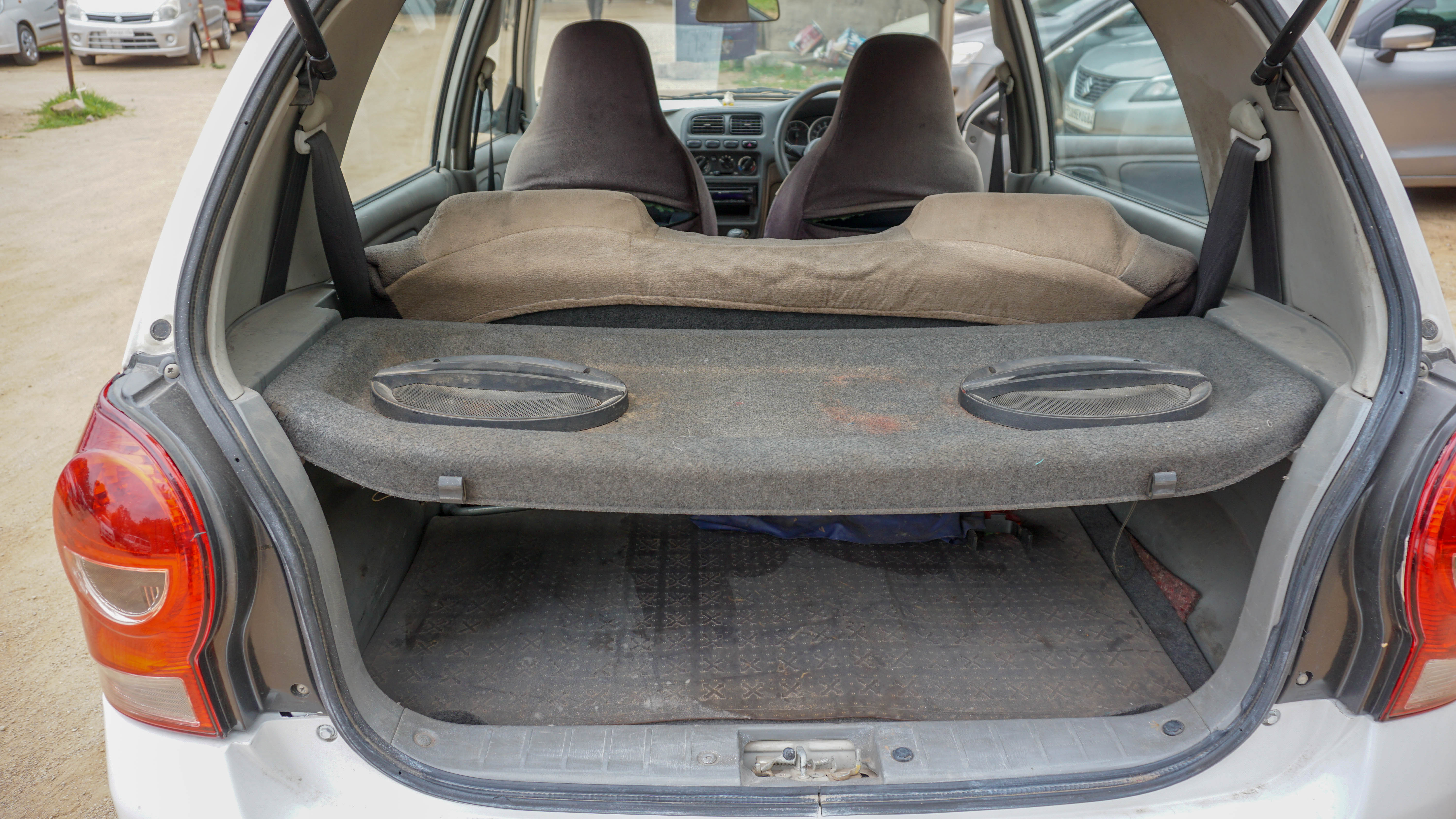 alto k10 door speakers