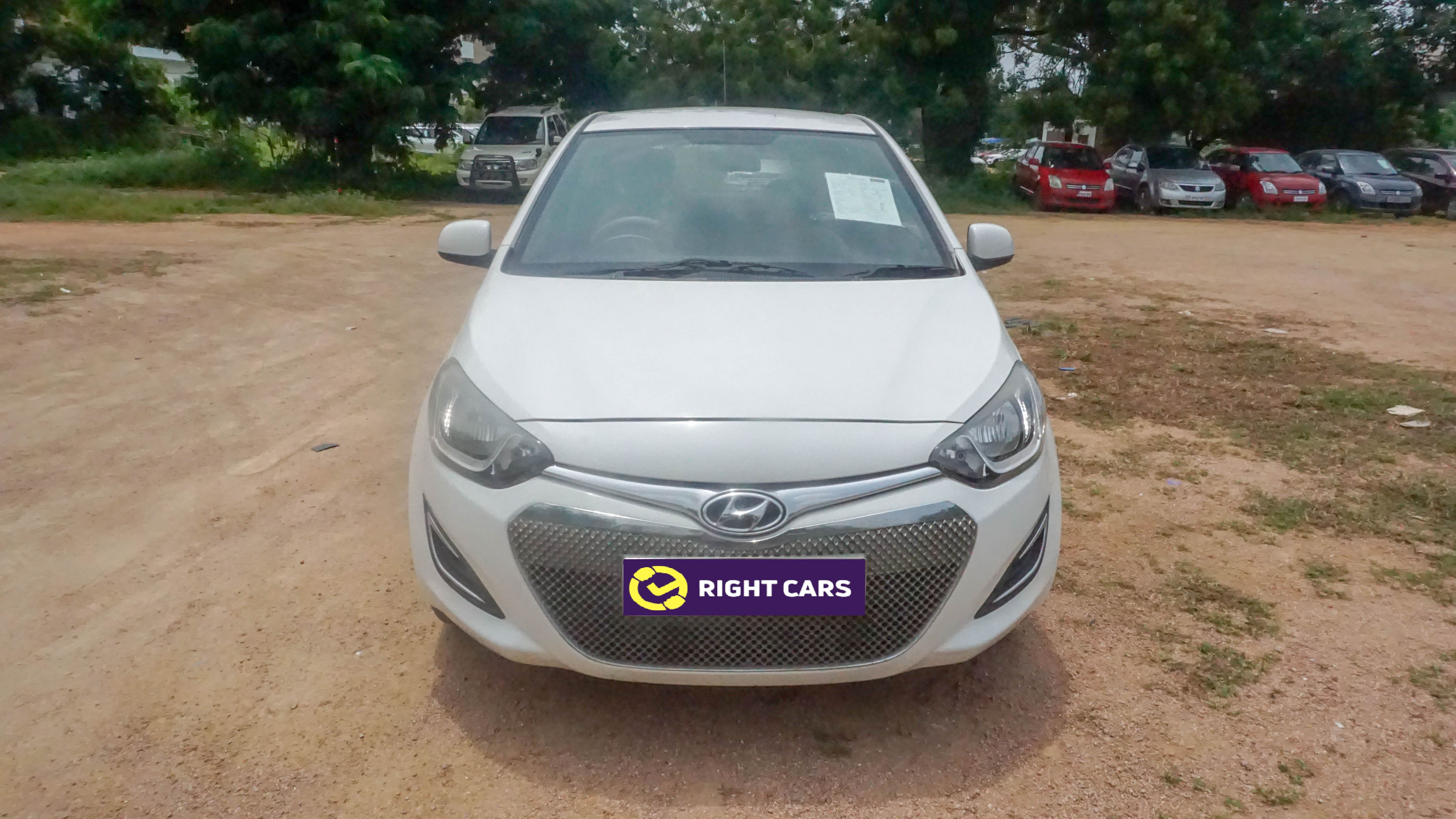 Hyundai I Magna 1 4 Crdi Mahindra First Choice