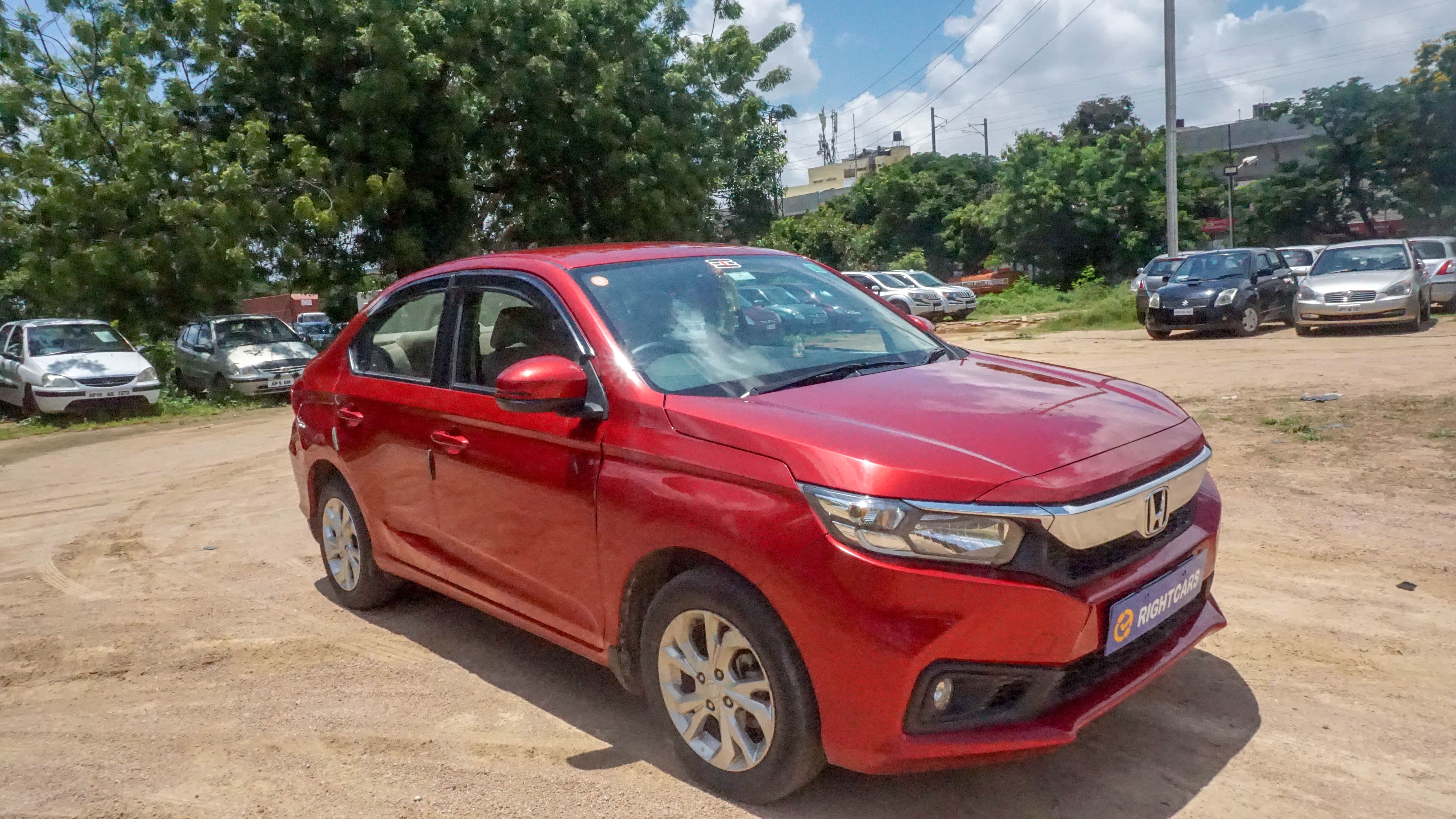 Honda Amaze 1.5 V IDtec Mahindra First Choice