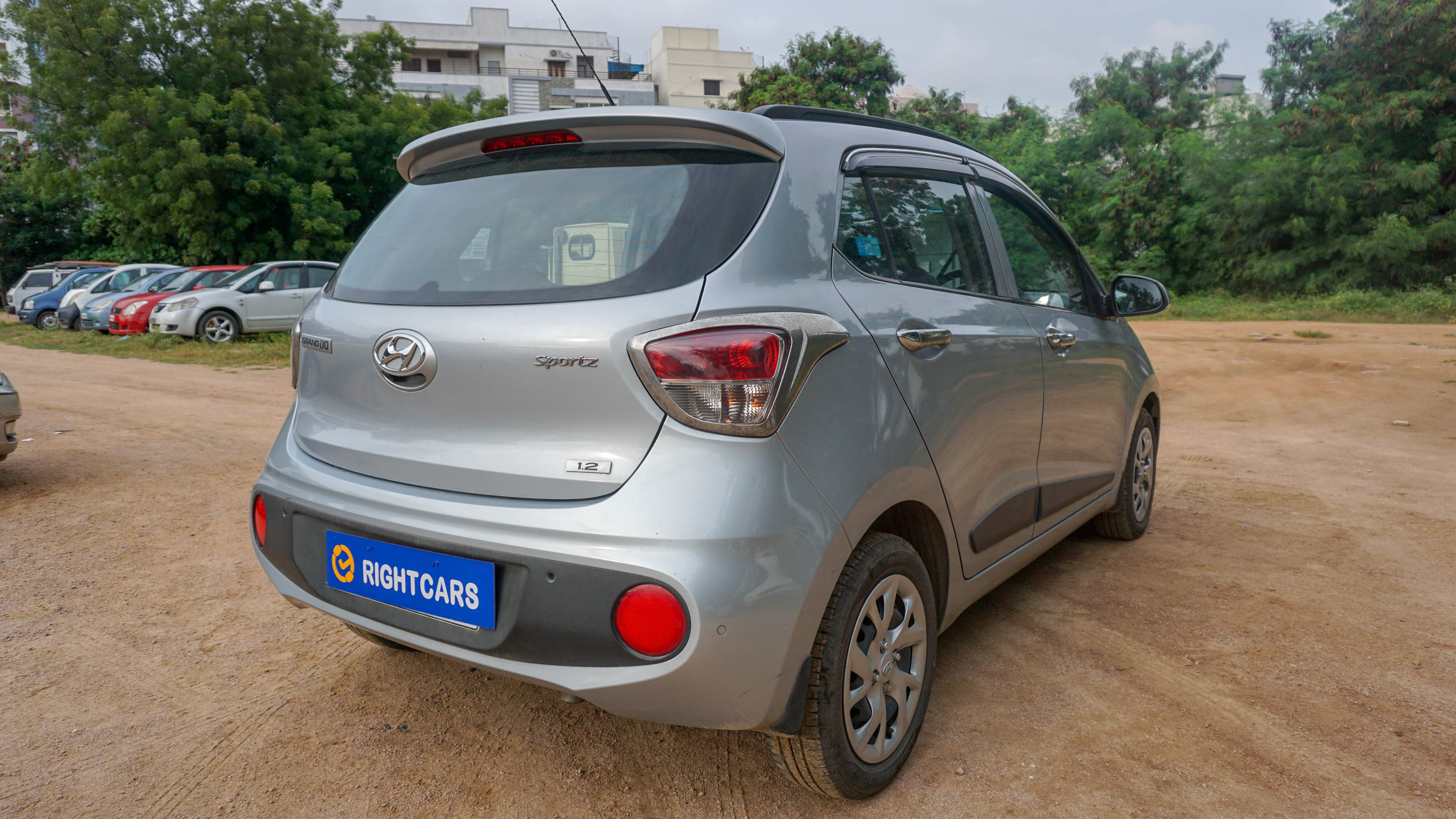 Hyundai Grand I10 Sportz 1.2 Kappa Vtvt Mahindra First Choice