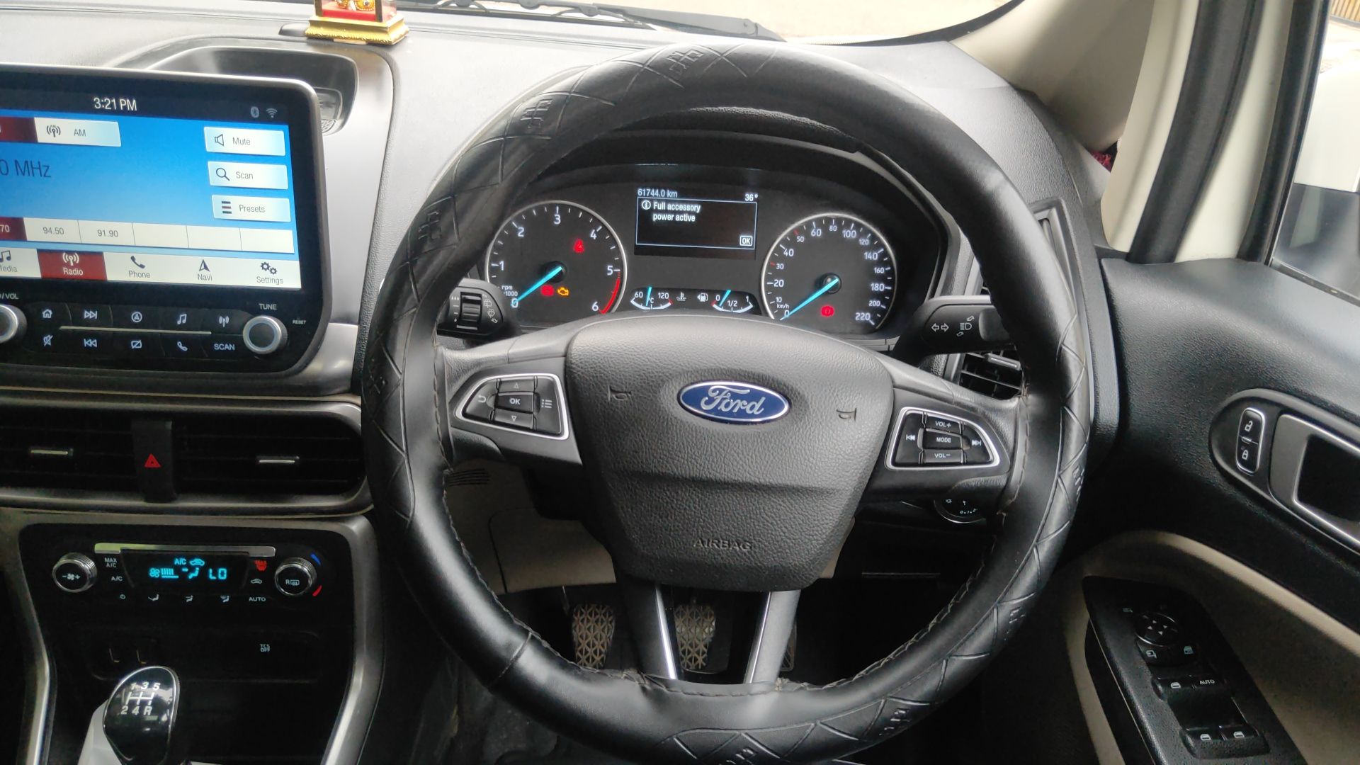 Used Ford EcoSport 1.5 TDCi Diesel Titanium BS IV in Agra 2021 model, India at Best Price.