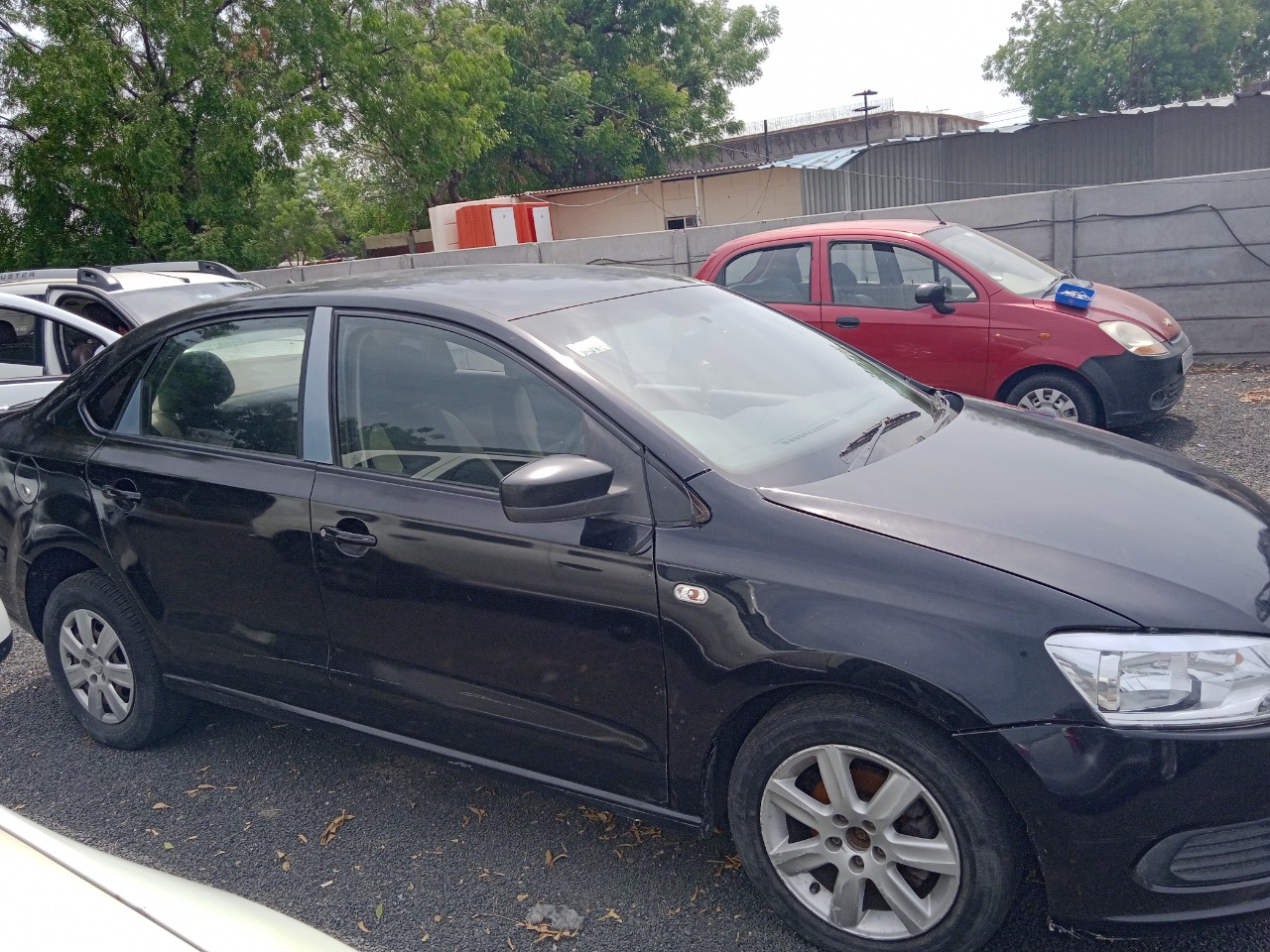 Used Volkswagen Vento 1.6 Highline Diesel in Ahmedabad 2011 model