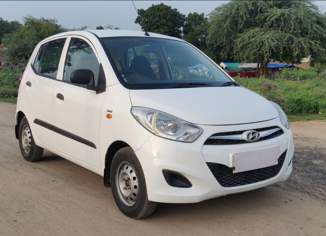 Used Hyundai i10 Magna 1.1 iRDE2 in Ahmedabad 2016 model, India at Best