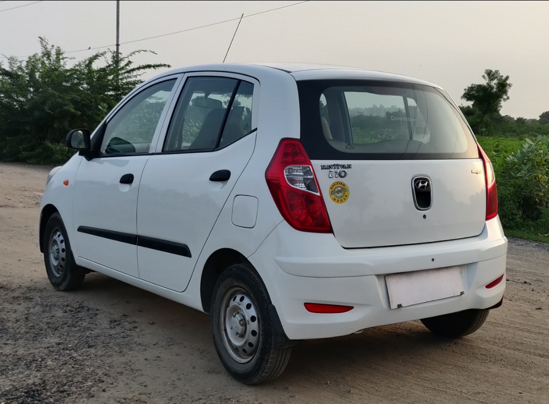 Used Hyundai i10 Magna 1.1 iRDE2 in Ahmedabad 2016 model, India at Best