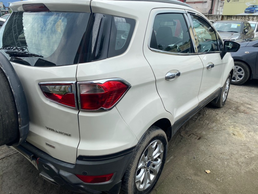 Used Ford EcoSport 1.5 TDCi Diesel Titanium Plus BS IV in Dehradun 2018 model, India at Best Price.