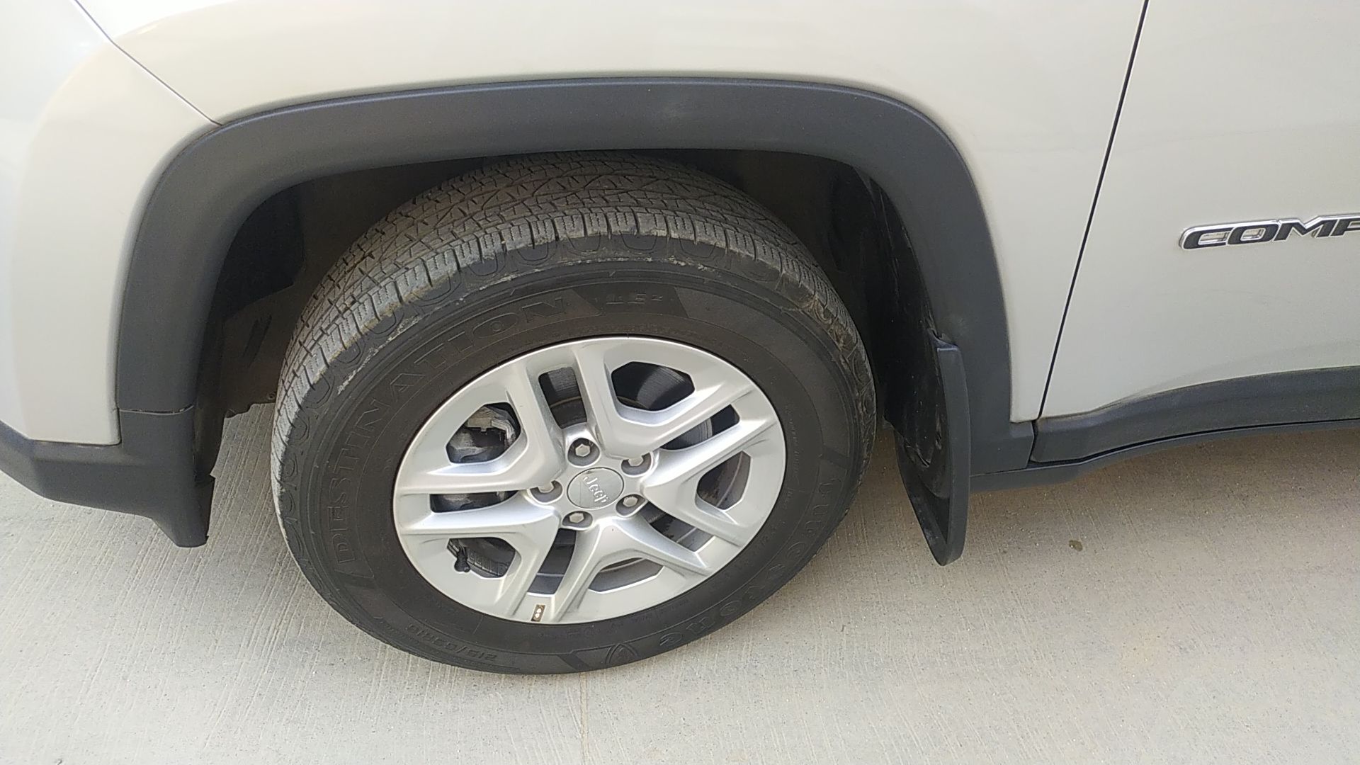 Used Jeep Compass Sport Plus Petrol BS IV in Gurgaon 2019 model, India at Best Price.