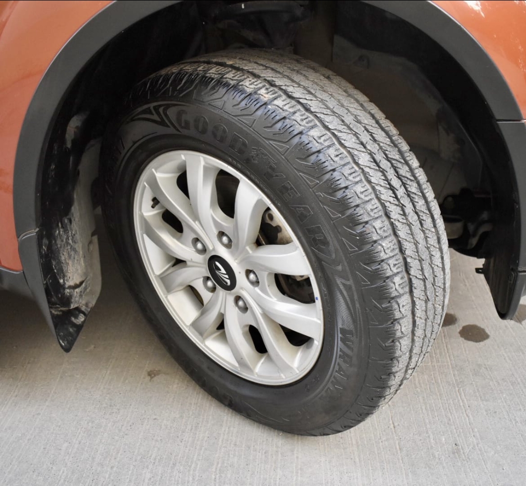 Mahindra Xuv500(2017_2018) W10 Mahindra First Choice