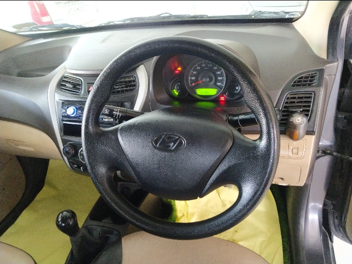 Used Hyundai EON Era in Bijnor 2015 model, India at Best Price.