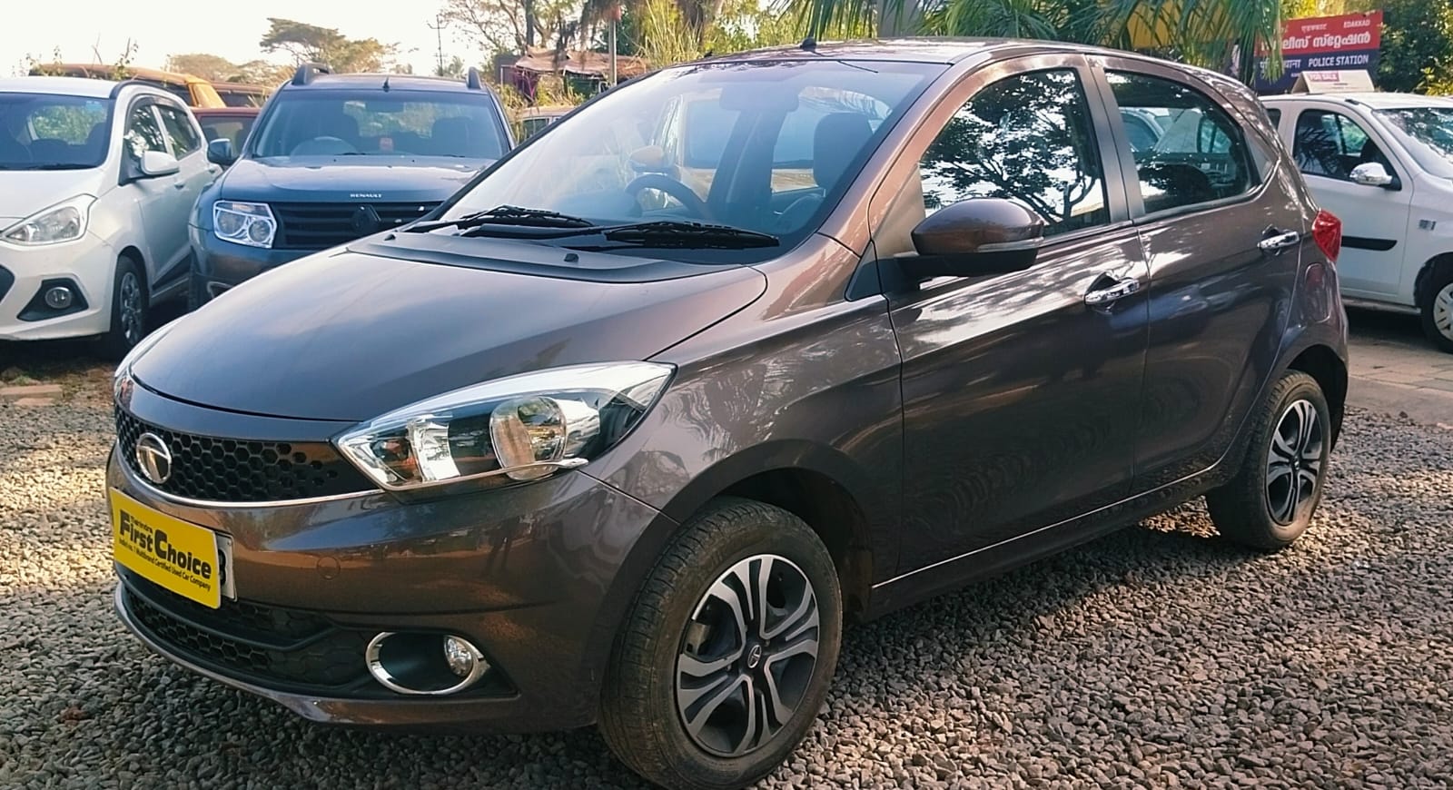 Used Tata Tiago Revotron XZ in Kannur 2019 model, India at Best Price.