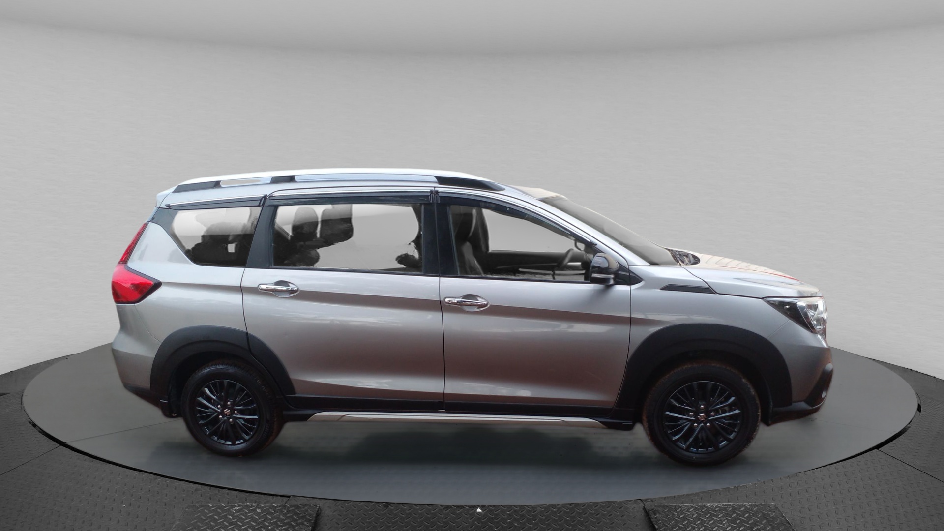 Maruti Suzuki Xl6 Zeta Mt Petrol Mahindra First Choice