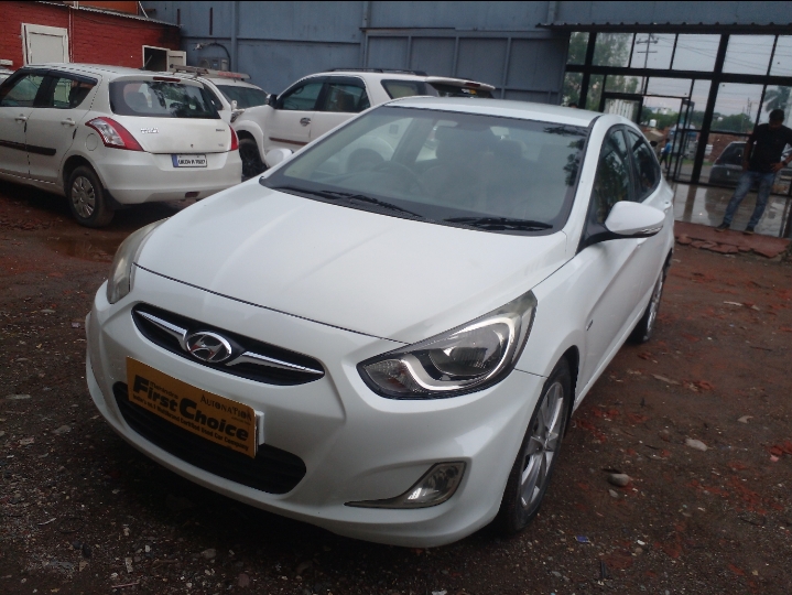 Used Hyundai Verna CRDi SX MT in Bangalore 2024 model, India at Best