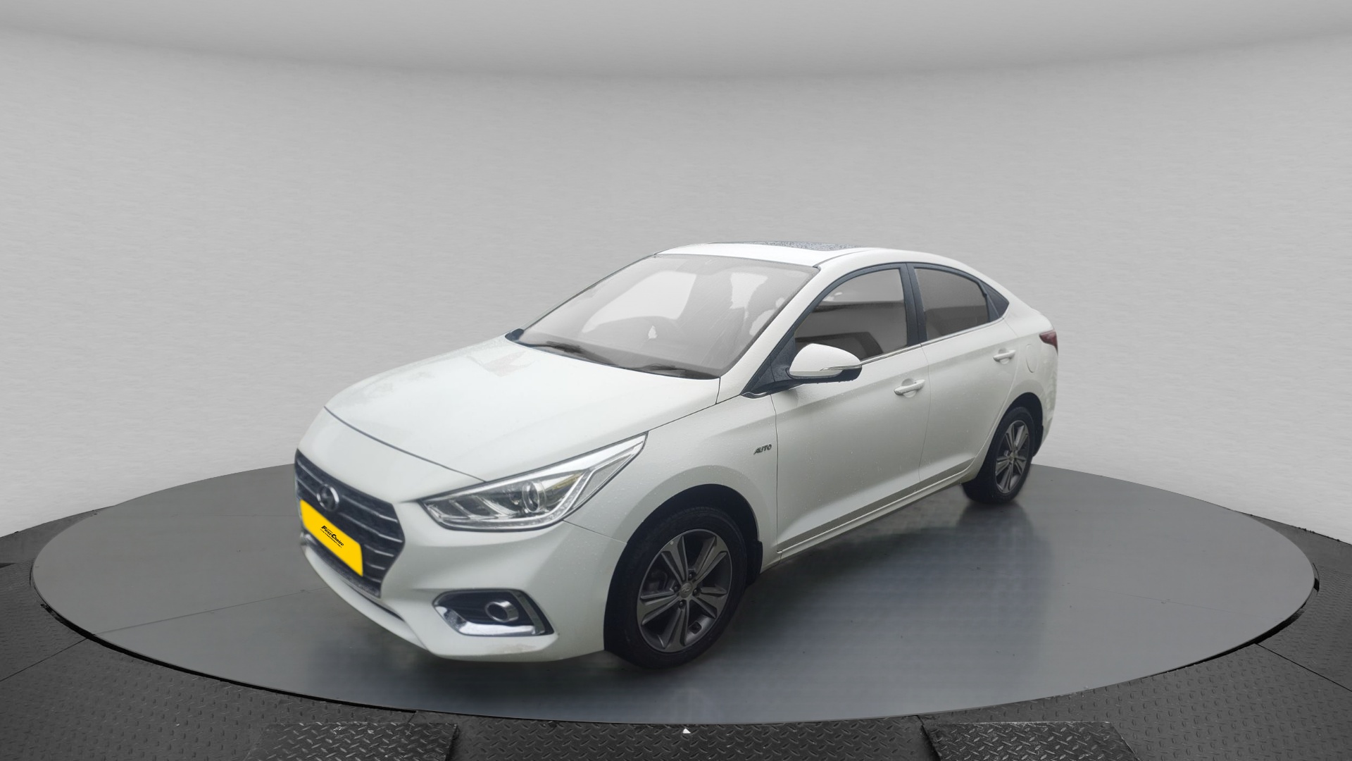 Used Hyundai Verna 1.6 CRDi SX(O) AT in Pune 2017 model, India at Best
