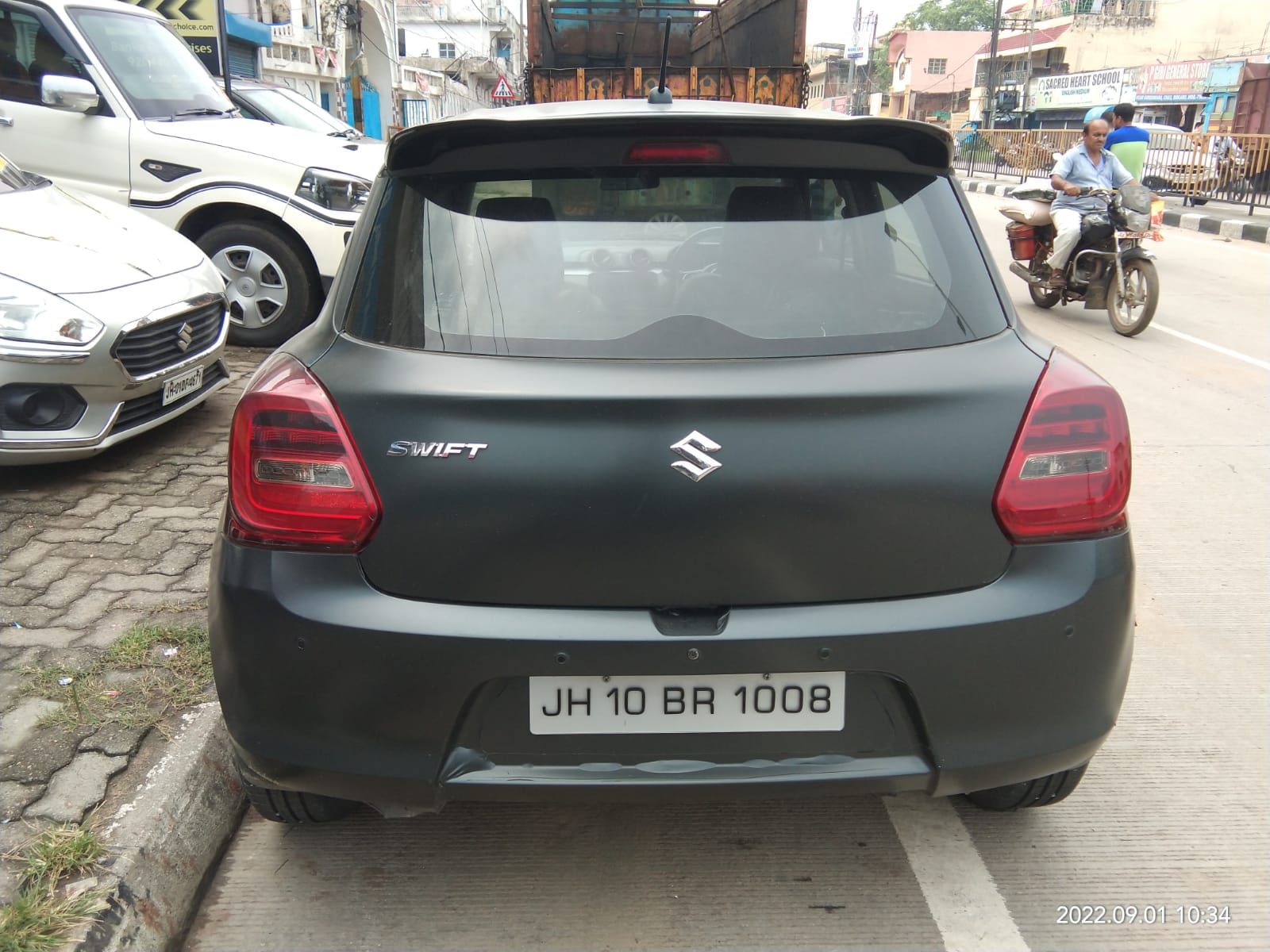 maruti-suzuki-swift-vdi-mahindra-first-choice