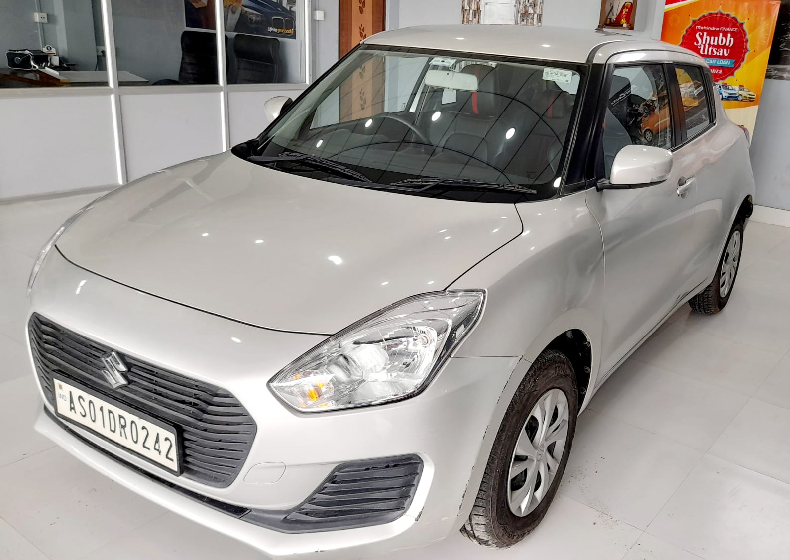 Maruti Suzuki Swift Vxi Mahindra First Choice