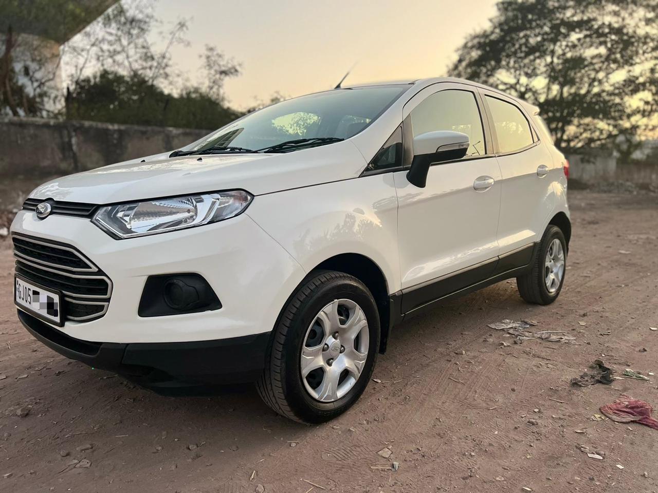 Used Ford EcoSport 1.5 TDCi Diesel Trend BS IV in Surat 2013 model