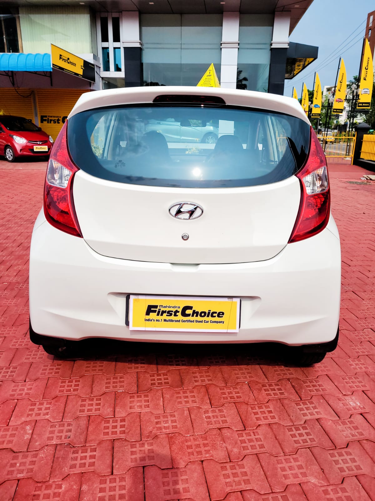 Hyundai Eon Era Plus Mahindra First Choice