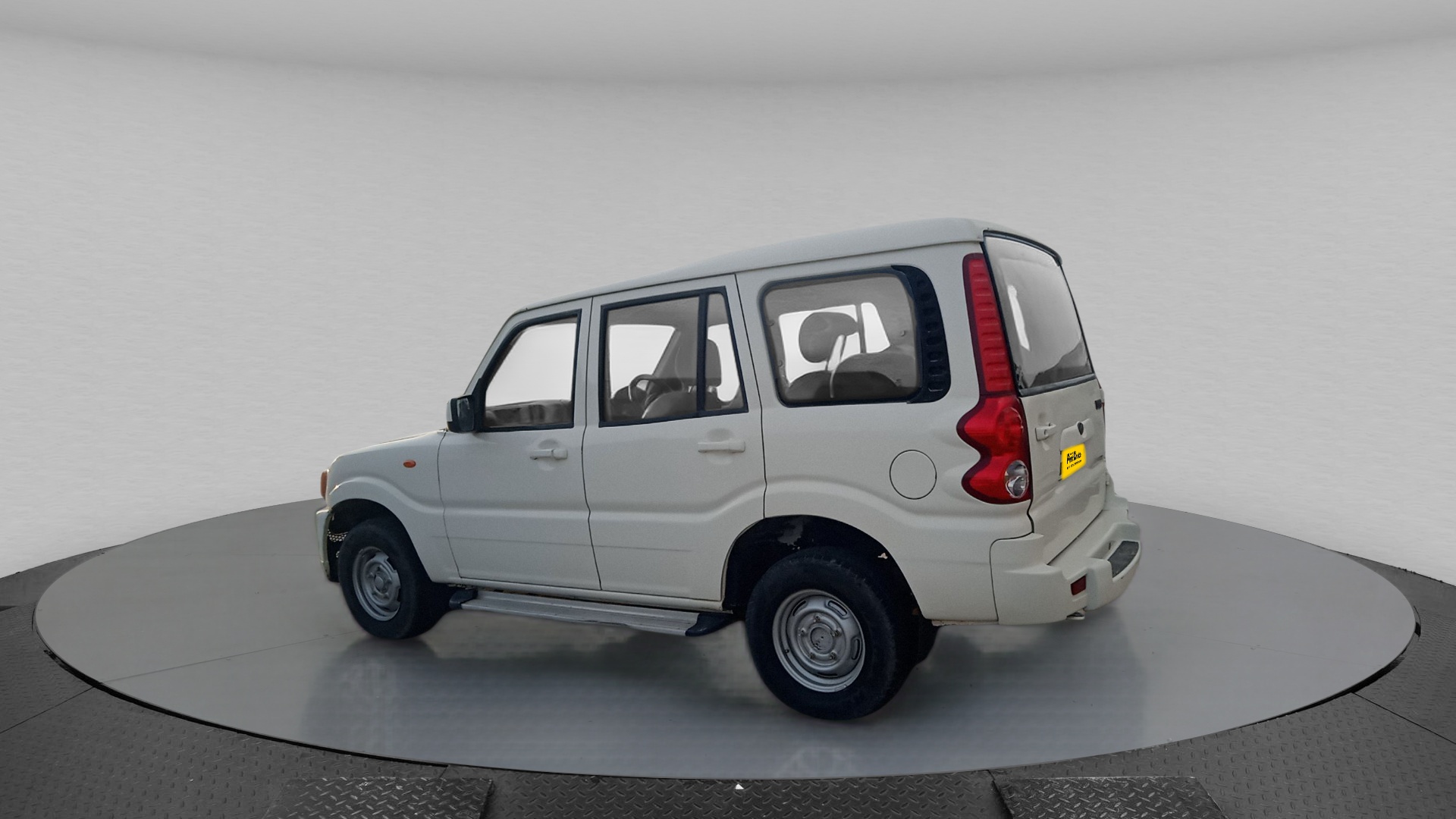 Used Mahindra Scorpio M2DI in Kurukshetra 2013 model, India at Best Price.