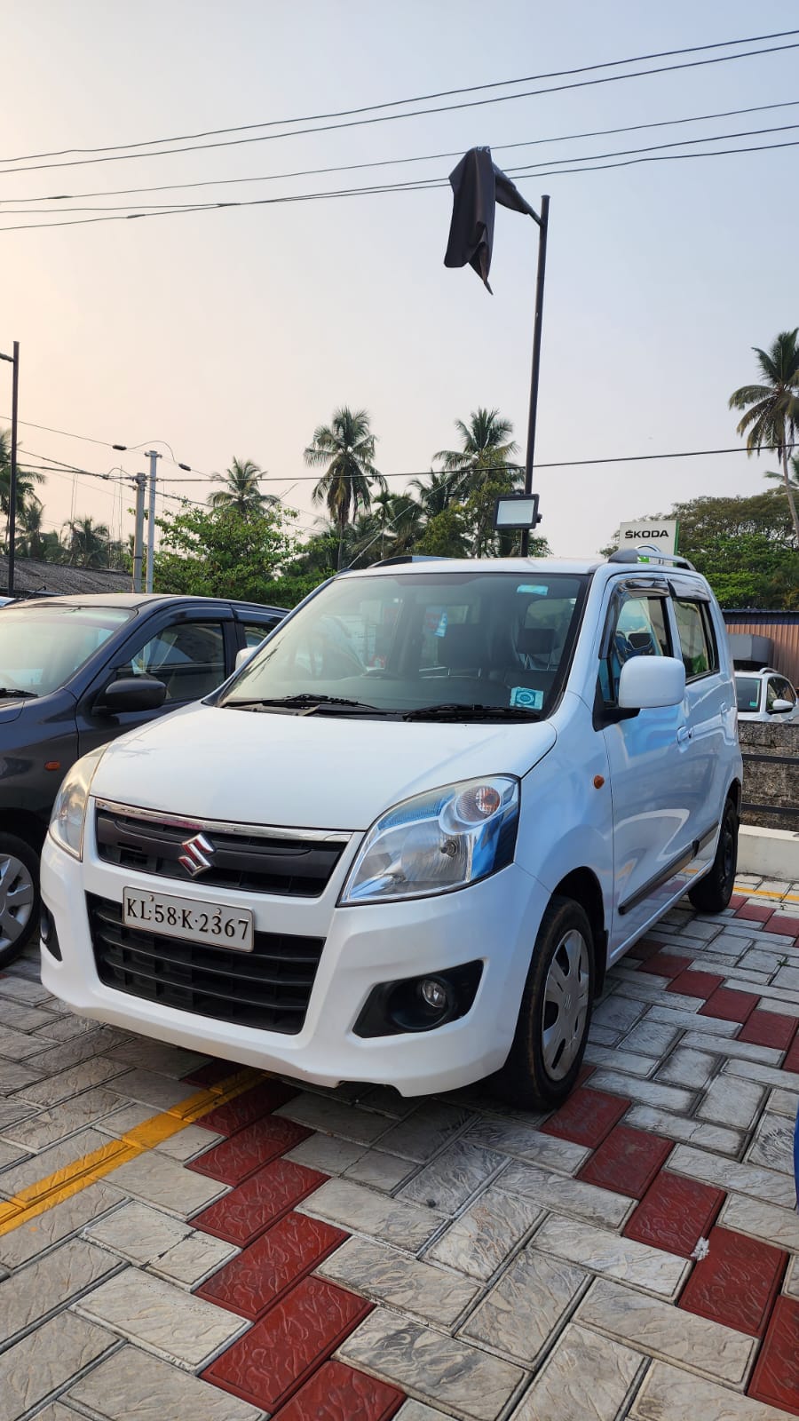 Used Maruti Suzuki Wagon R VXI 1.0 BS IV in Kozhikode 2013 model, India