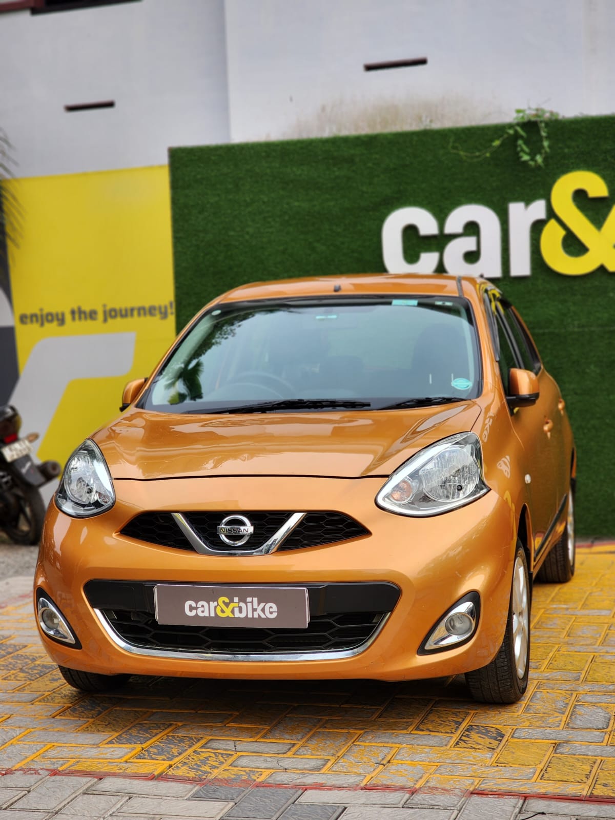 Used Nissan Micra XV (CVT) in Kozhikode 2017 model, India at Best Price.