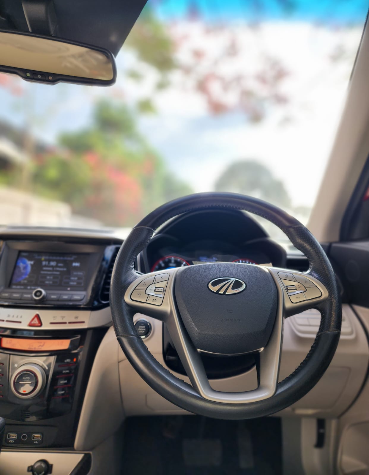 Mahindra Xuv300 W8 Opt Amt Diesel Mahindra First Choice