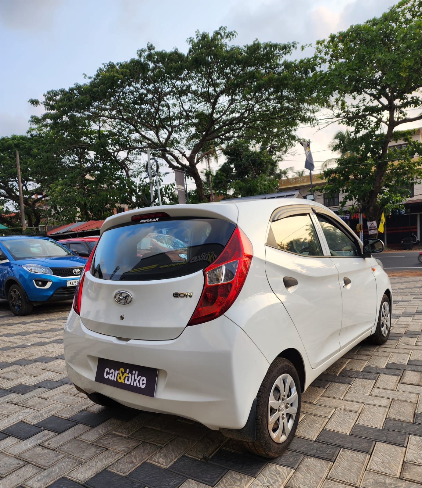 Used Hyundai EON Magna Plus (O) in Kozhikode 2017 model, India at Best