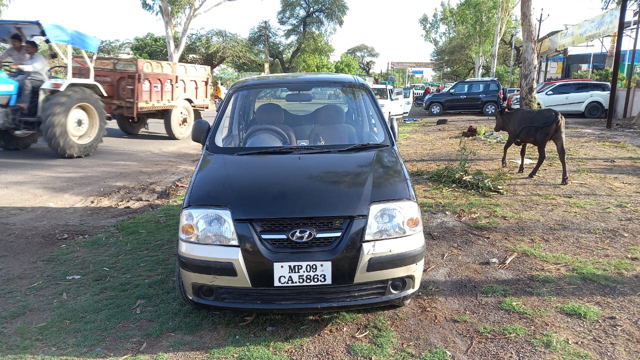 Used Hyundai Santro Xing XL in Ujjain 2006 model, India at Best Price.