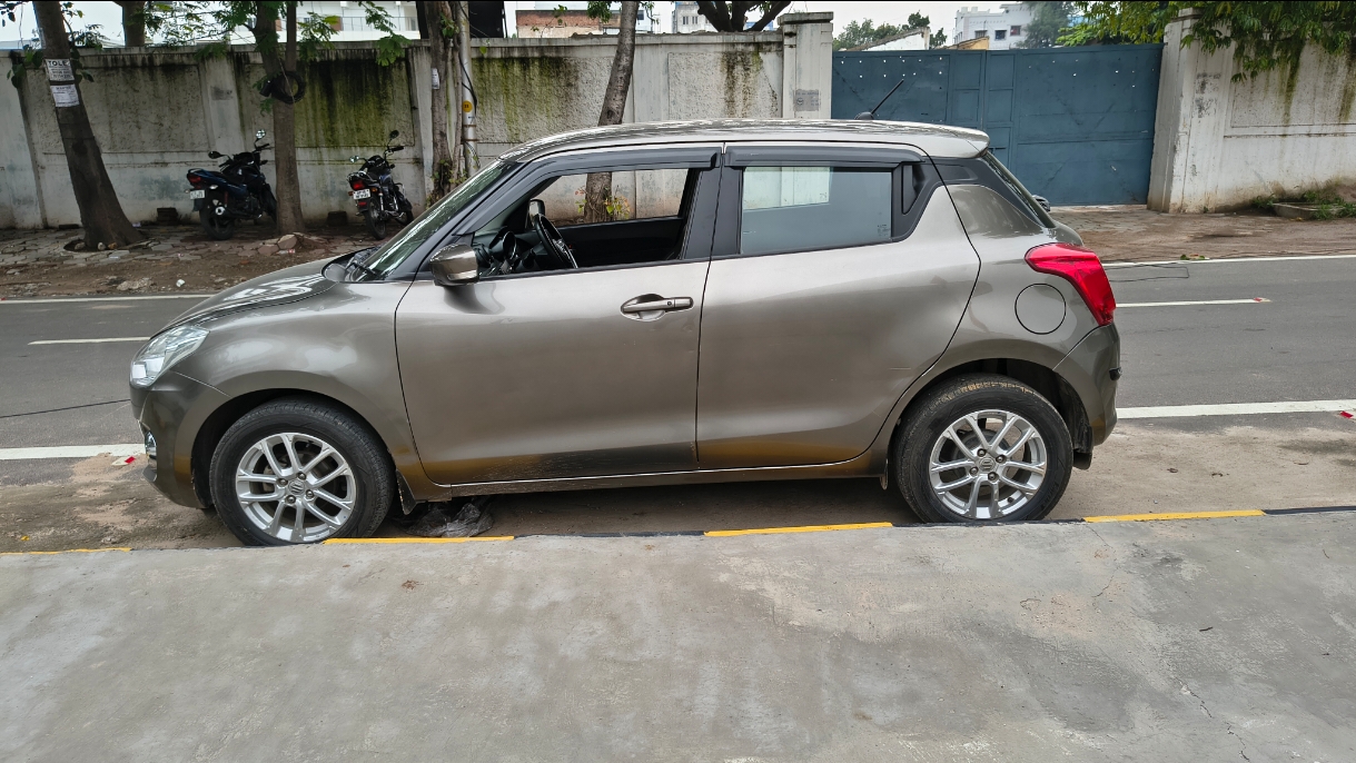 Used 2018 Maruti Suzuki Swift ZXI BS IV in Hyderabad, India at