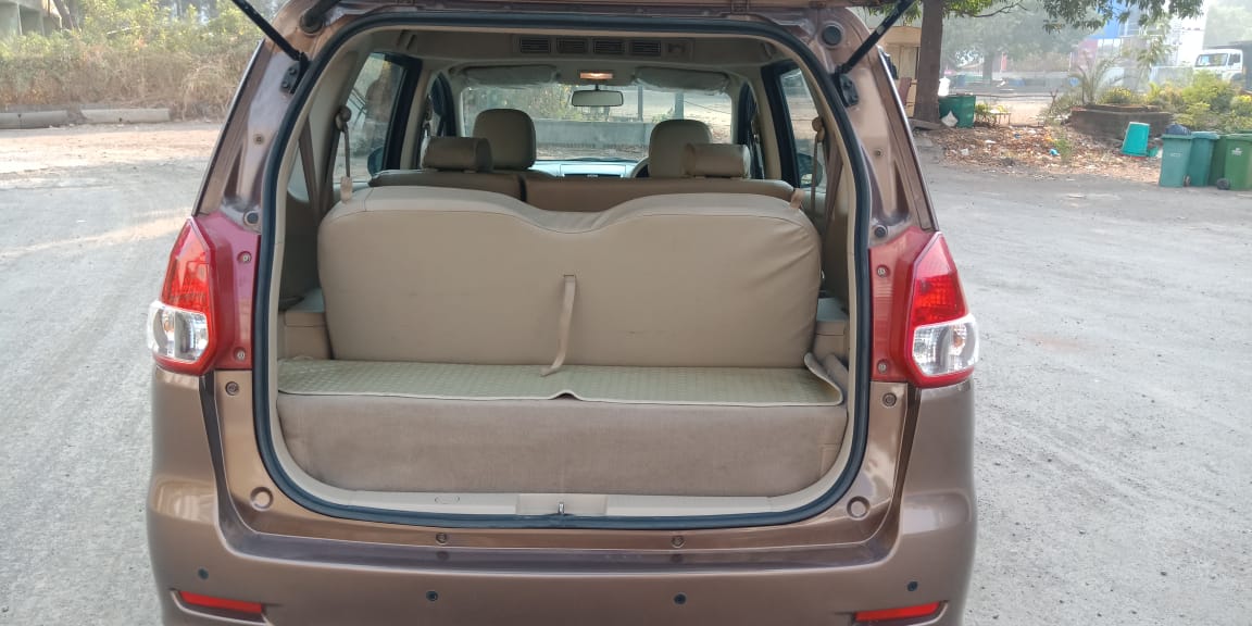 Maruti Suzuki Ertiga Vxi Cng - Mahindra First Choice