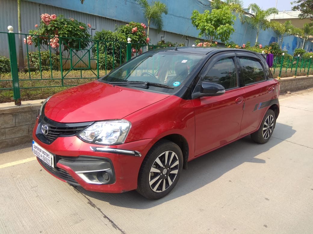 Toyota Etios Liva V Mahindra First Choice