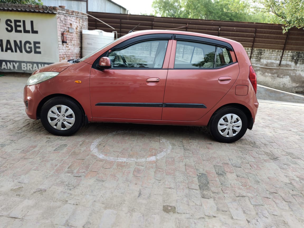 Used Hyundai i10 1.2 Magna MT in Gurgaon 2011 model, India at Best Price.
