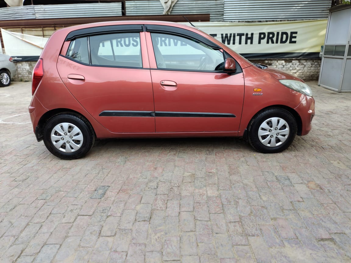 Used Hyundai i10 1.2 Magna MT in Gurgaon 2011 model, India at Best Price.