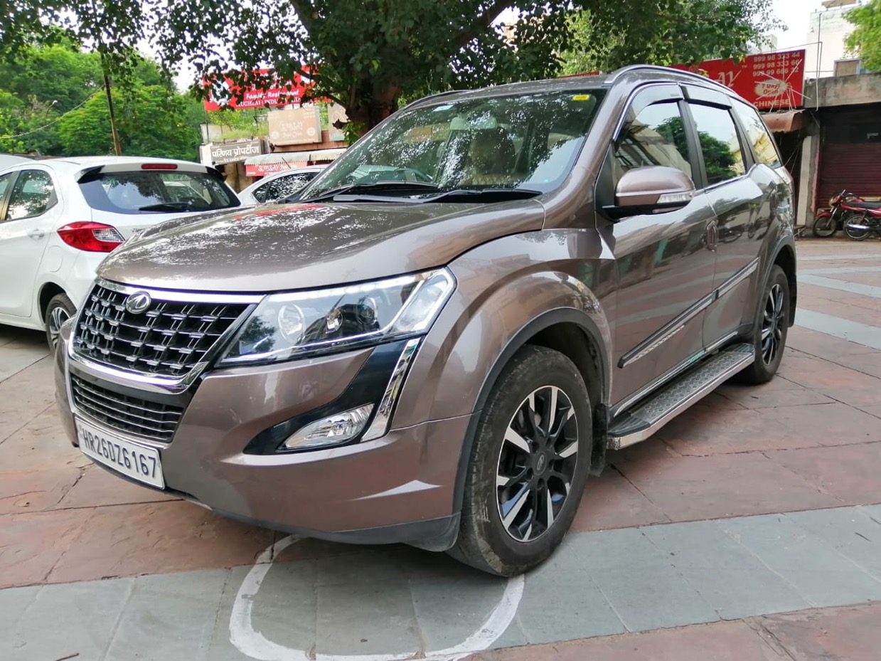 Mahindra Xuv500 W11 At Mahindra First Choice