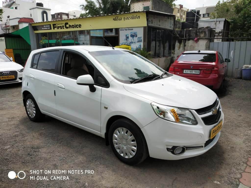 Chevrolet Sail Uva 1.3 Lt Abs - Mahindra First Choice