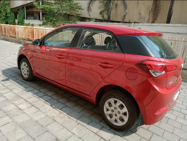 Hyundai I20 Magna 1.4 Crdi Mahindra First Choice