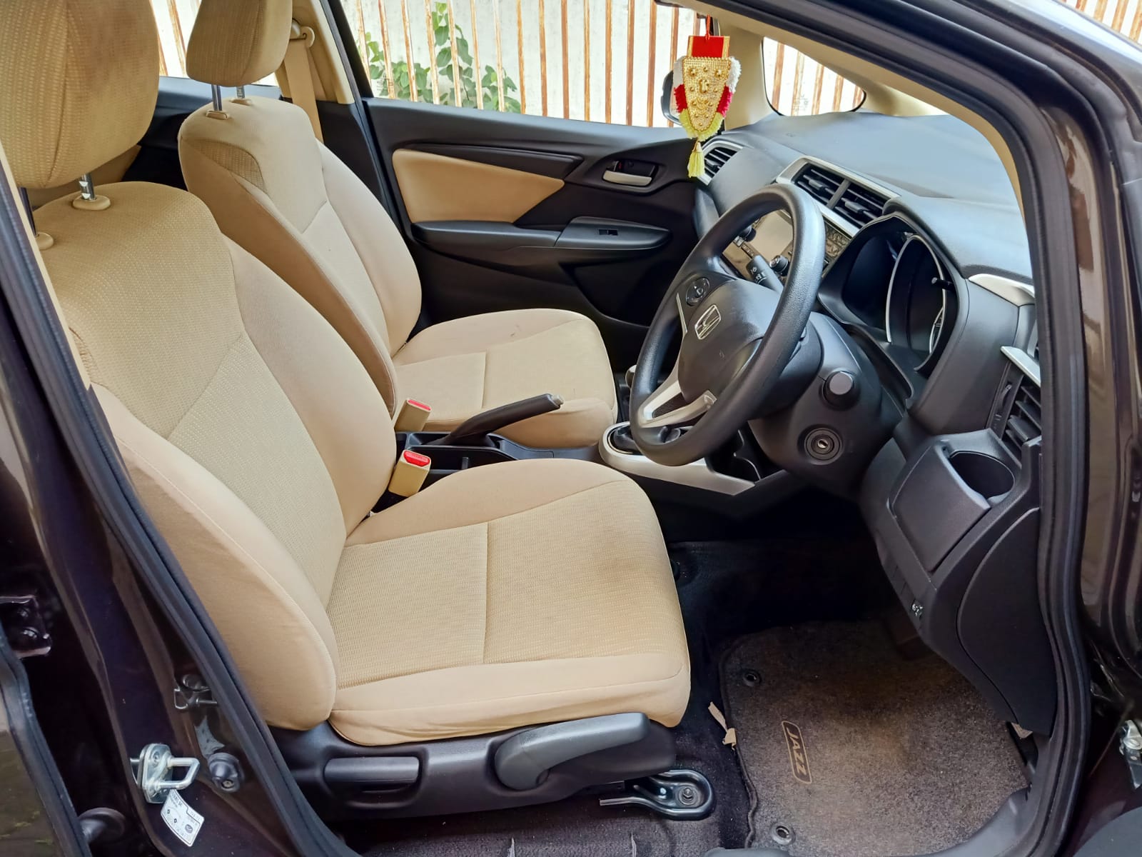 Buy Used Honda Jazz in india Second Hand Honda Jazz for Sale carandbike