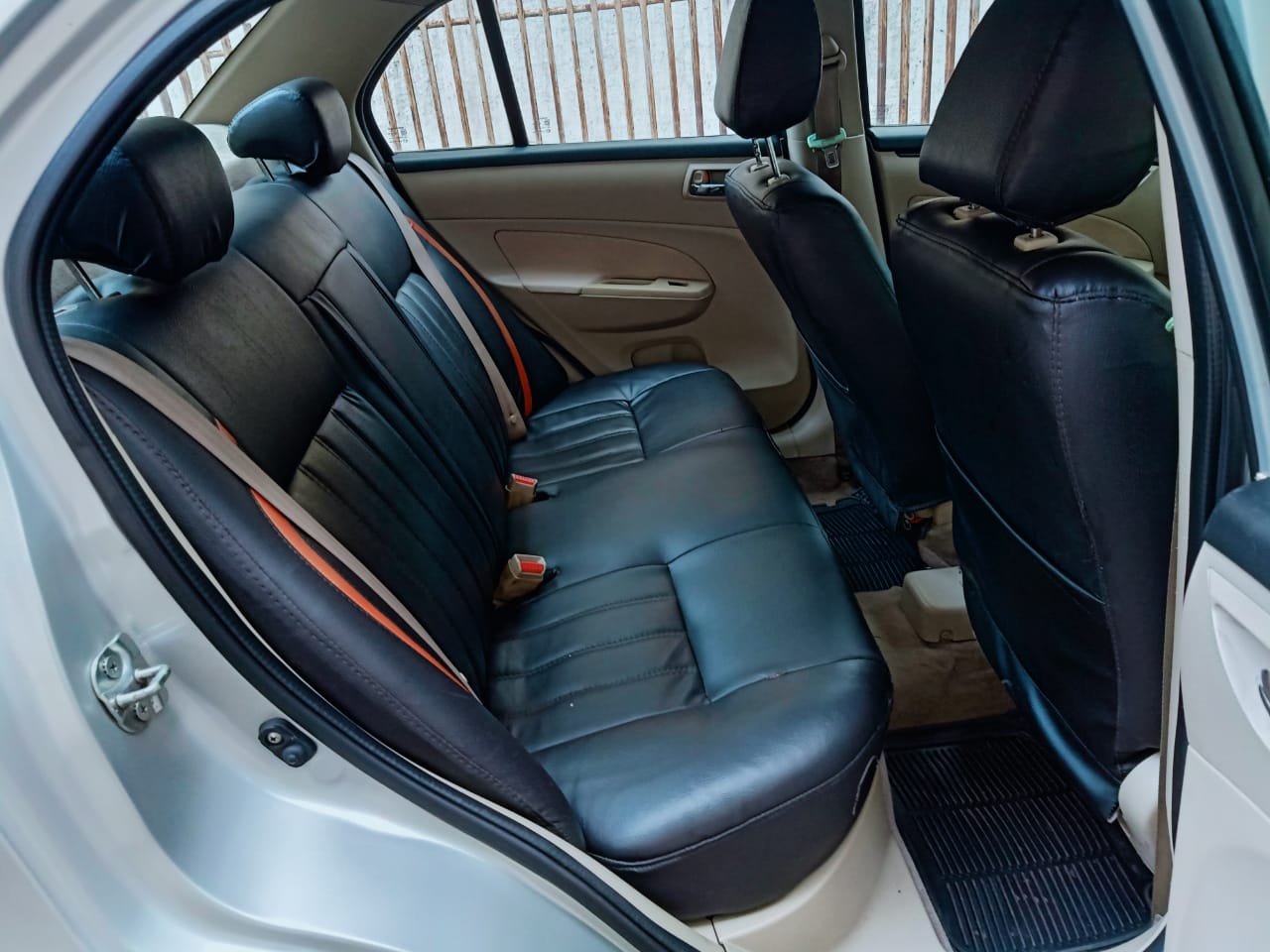 Maruti Suzuki Swift Dzire Vxi At Mahindra First Choice