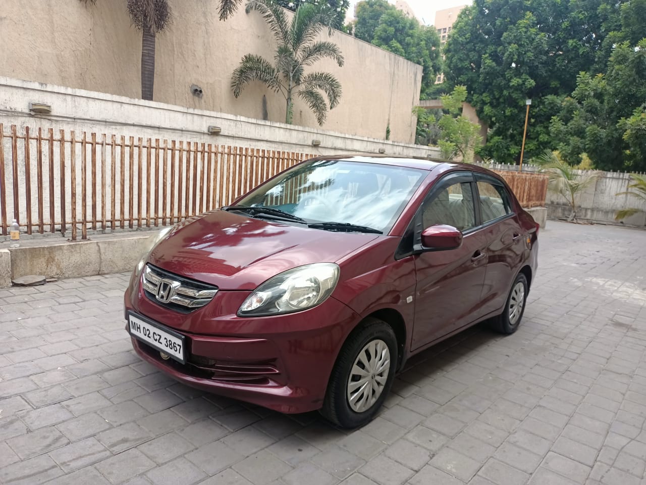 Used Honda Amaze S MT Diesel BS IV in Thane 2013 model, India at Best