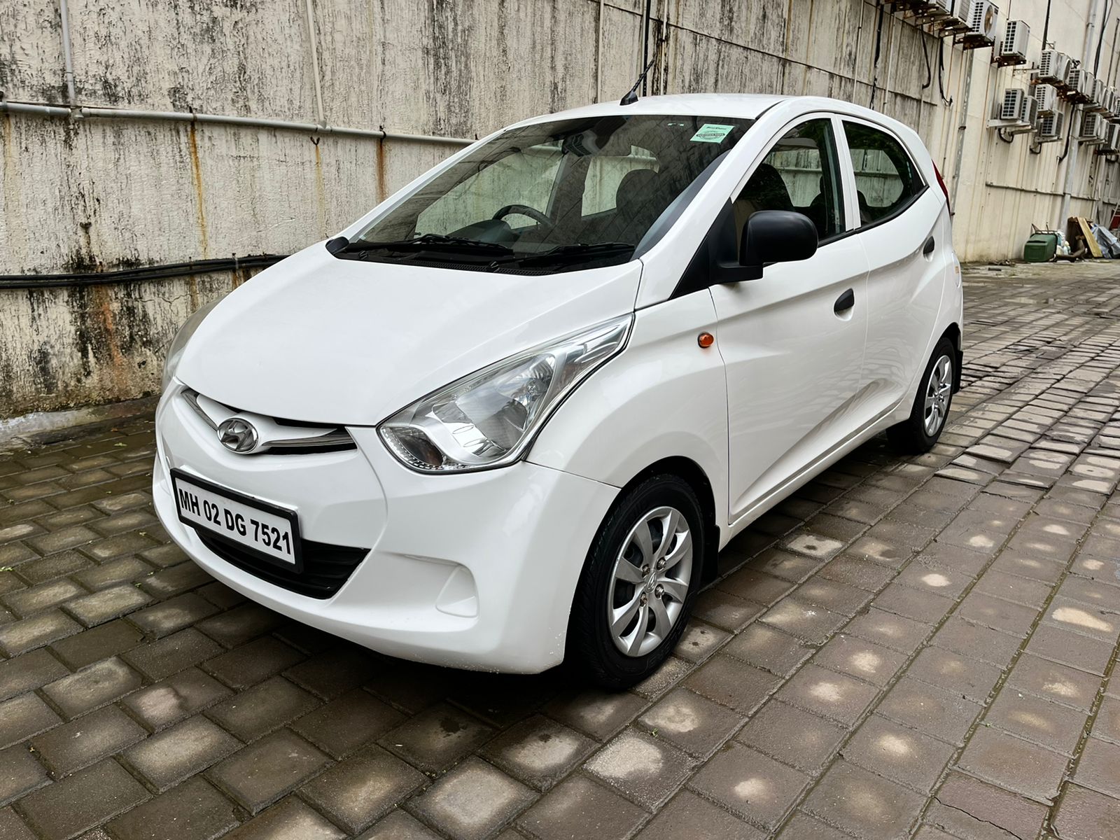 Used Hyundai EON Magna Plus in Thane 2013 model, India at Best Price.